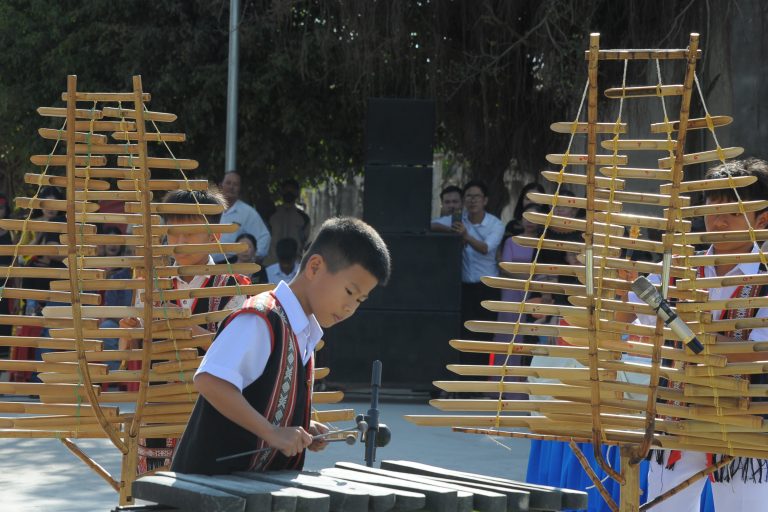 Nghệ nhân Nhí