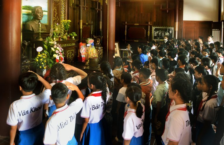 GIÁO DỤC TRUYỀN THỐNG