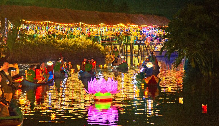 Đêm hoa đăng