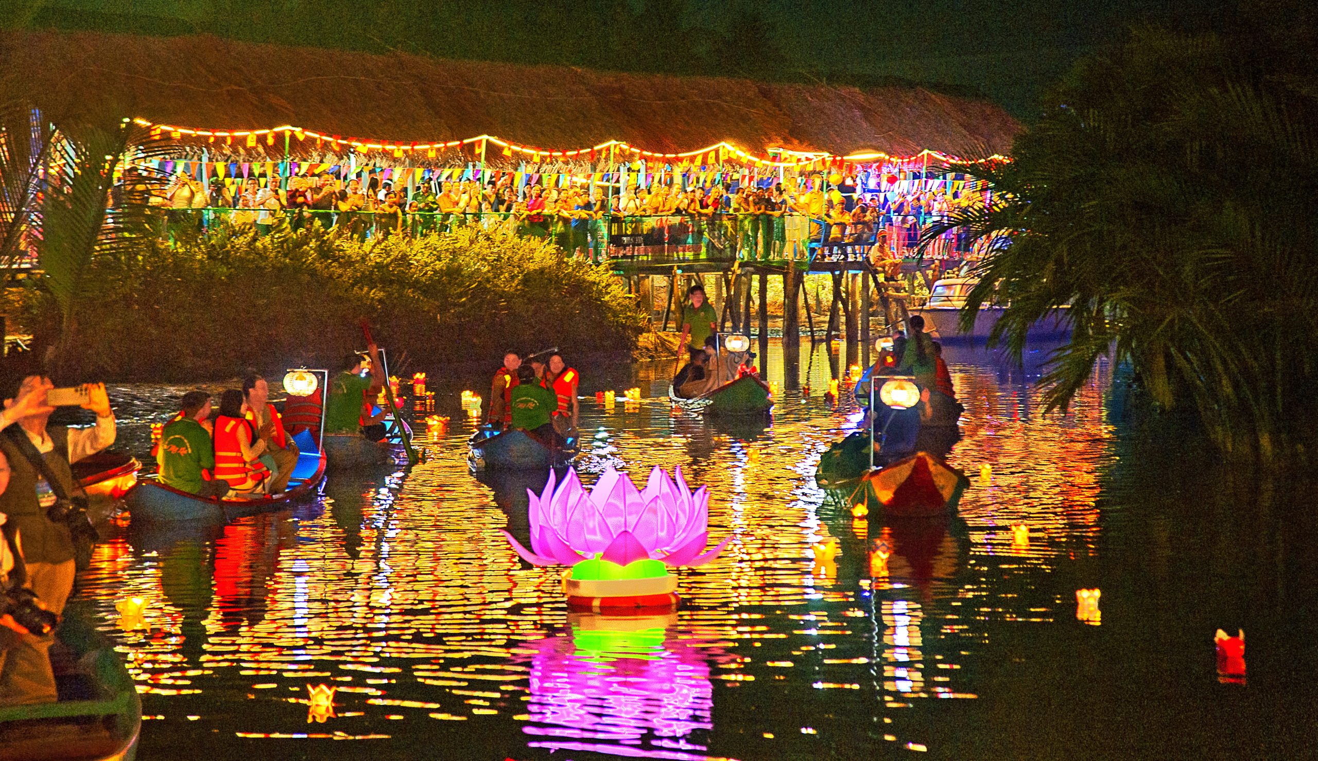 Đêm hoa đăng