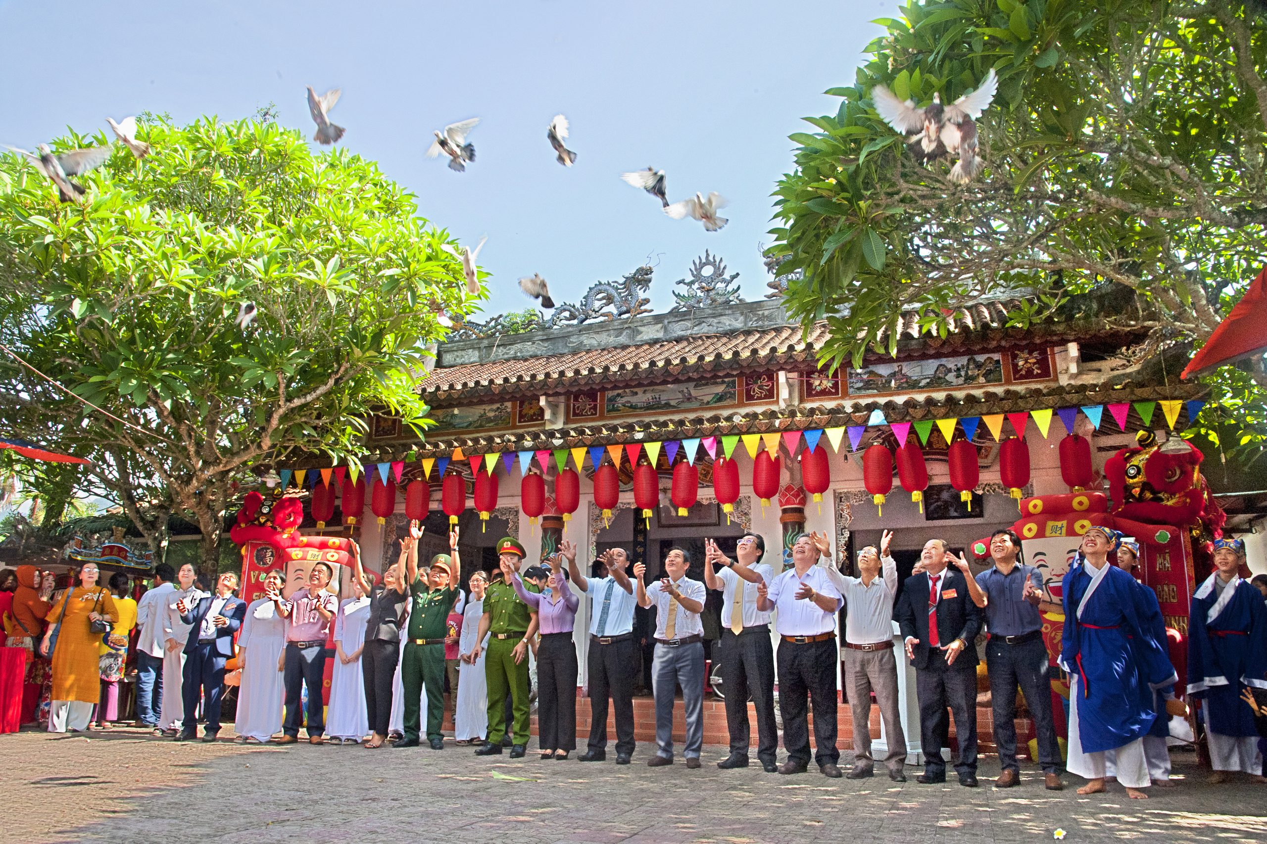Khát vọng hòa bình