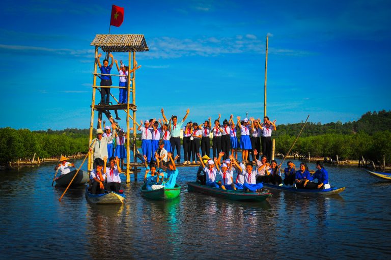 Tham quan và trải nghiệm