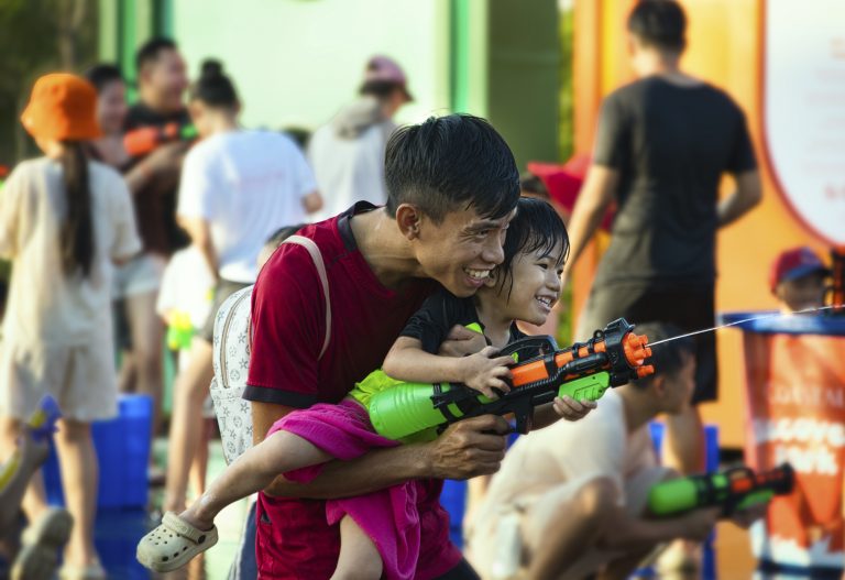 Người hùng của con