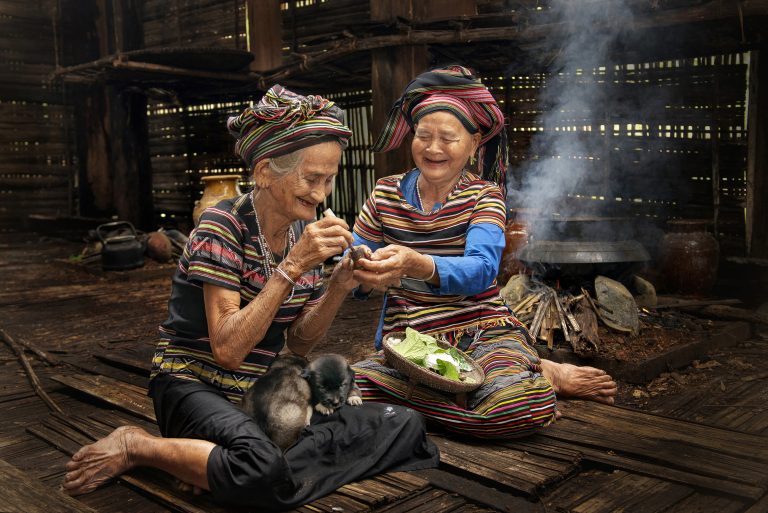 Bạn trầu