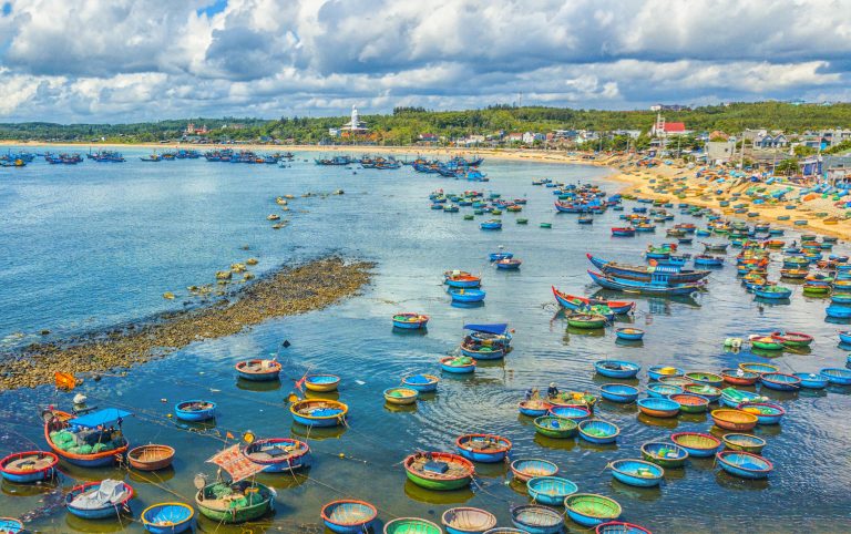 Bình yên làng chài Phước Thiện