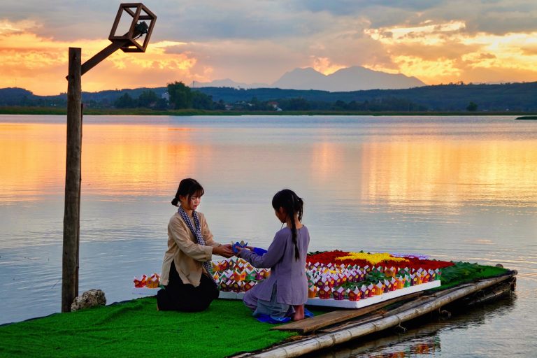Thắp sáng lòng biết ơn