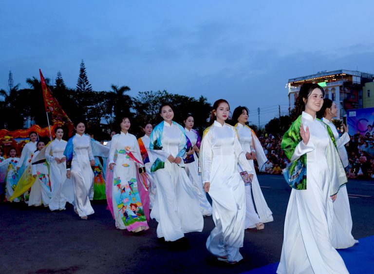 Diễu hành trong lễ hội