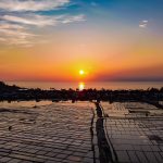 Bình minh trên đồng muối Sa Huỳnh
