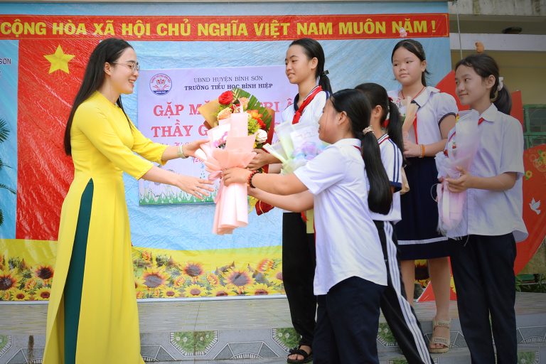 Niềm vui ngày Nhà giáo Việt Nam