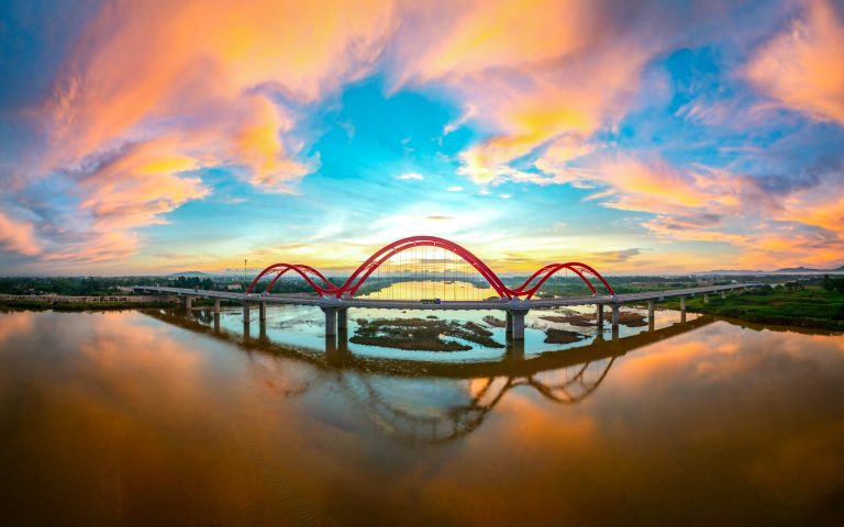 Phước Lộc đón nắng sớm sông Trà