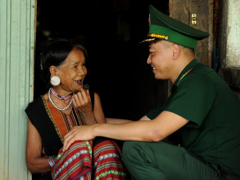 Gần dân, sát dân