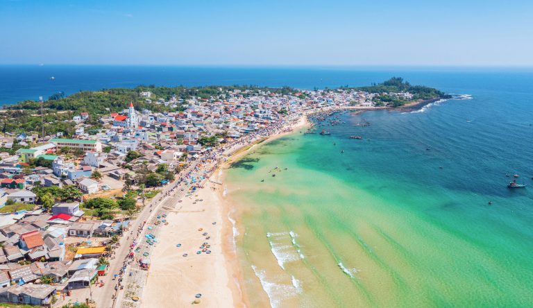Sắc xanh làng chài Phước Thiện