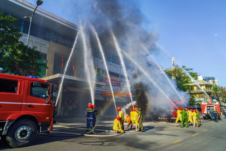 Sẵn sàng vì bình yên phố chợ