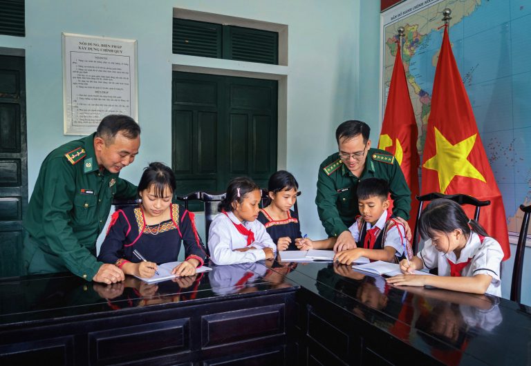 Ươm mầm nơi biên giới