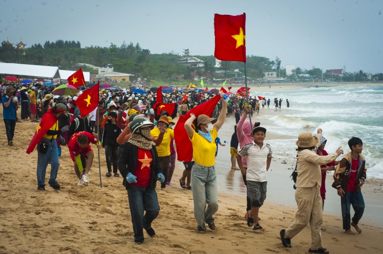 Vui cùng ngày hội trên biển